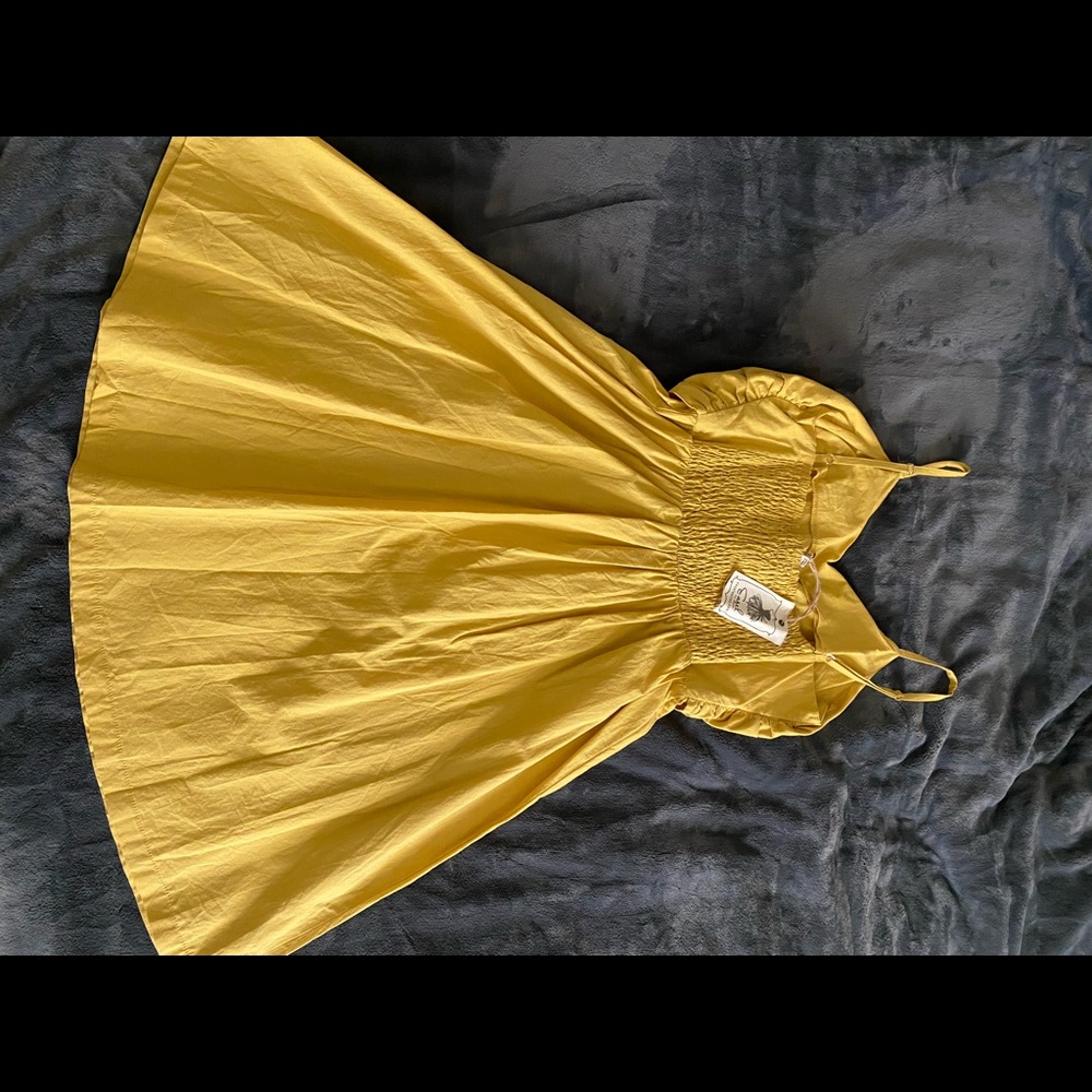 Yellow Easel Dress - Picture 2 of 2